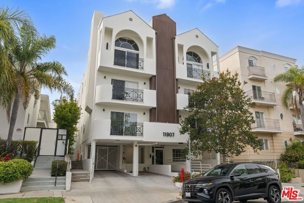 Condo in Los Angeles, California, United States 1 - 17961084