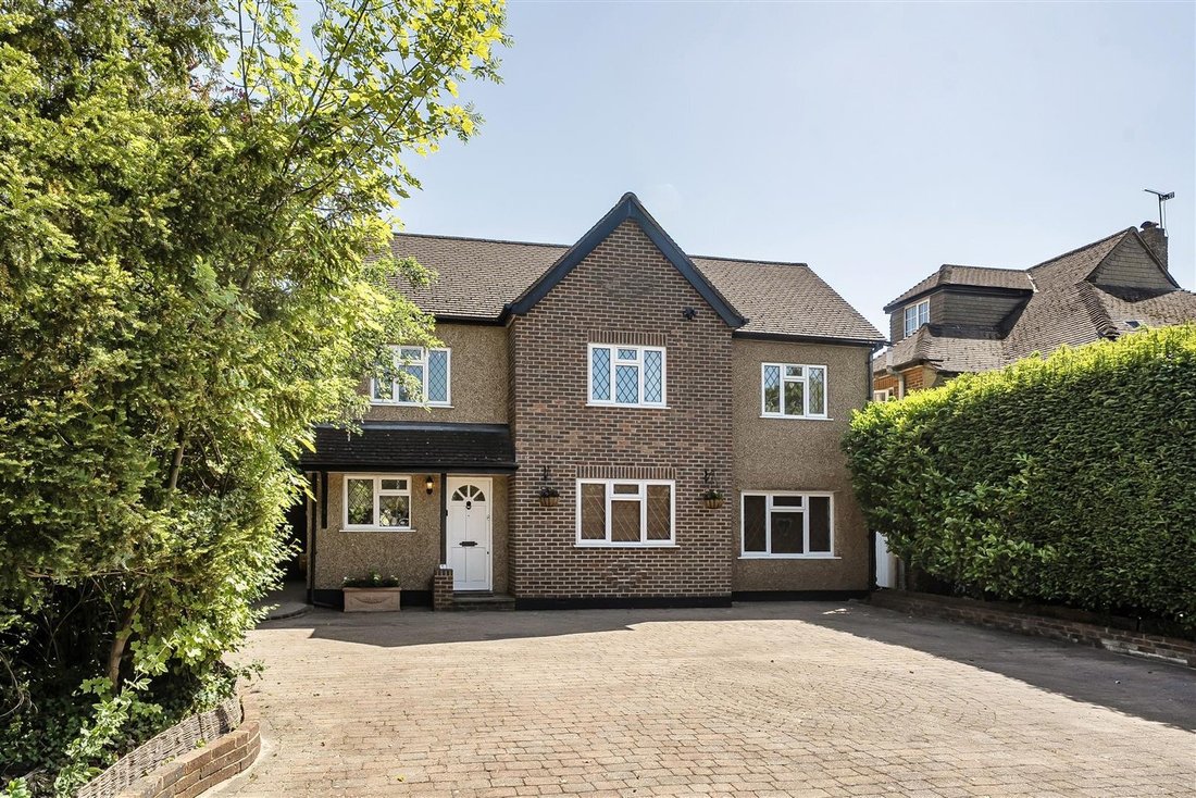 House in Nork, Reigate and Banstead, England 5 - 18125142