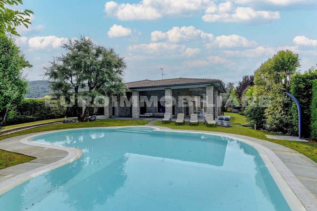 Villa in Capriolo, Lombardy, Italy 1 - 18125107