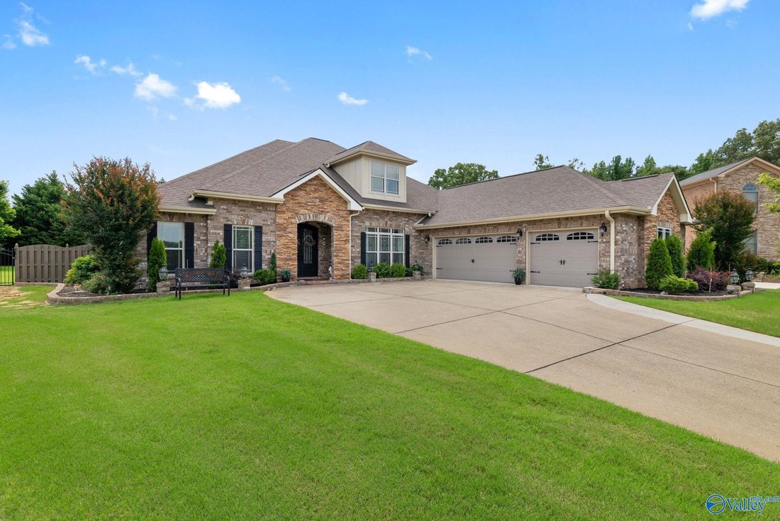 House in Redstone Arsenal, Alabama, United States 1 - 18125118
