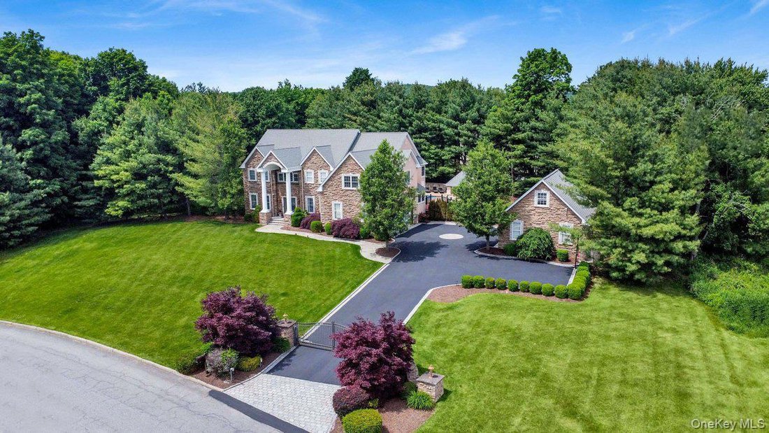 House in Mahopac, New York, United States 1 - 18125373