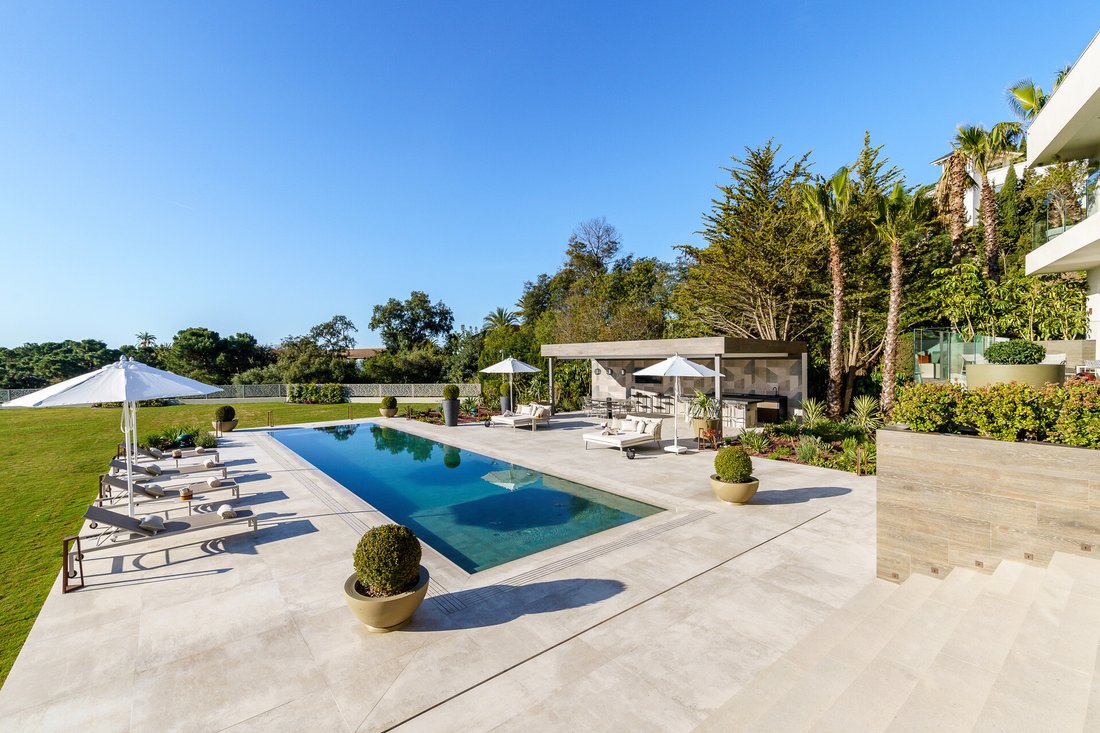 Villa in Marbella, Andalusia, Spain 2 - 18125006