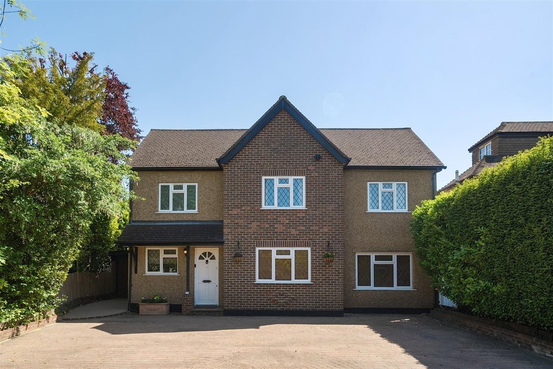 House in Nork, Reigate and Banstead, England 1 - 18125142