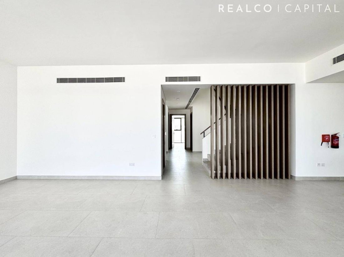 Villa in Jebel Ali Village, Dubai, United Arab Emirates 3 - 18125544