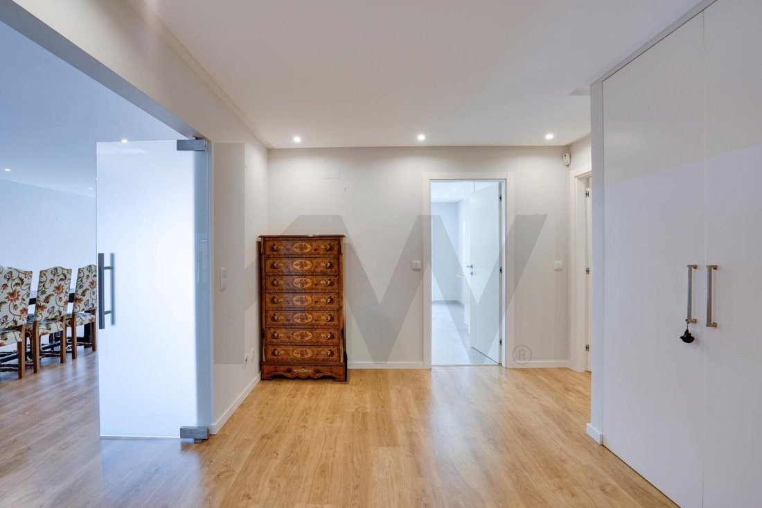 Apartment in Carnaxide e Queijas, Lisbon, Portugal 4 - 18125192