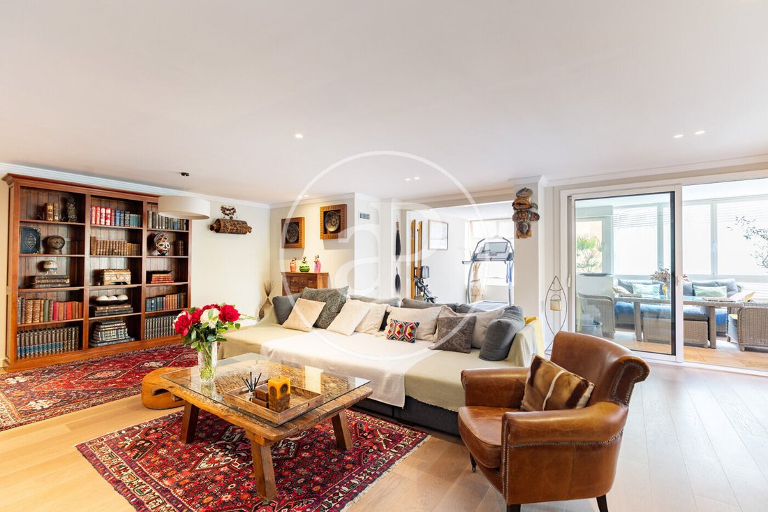 Apartment in Sarrià-Sant Gervasi, Barcelona, Spain 1 - 17476880