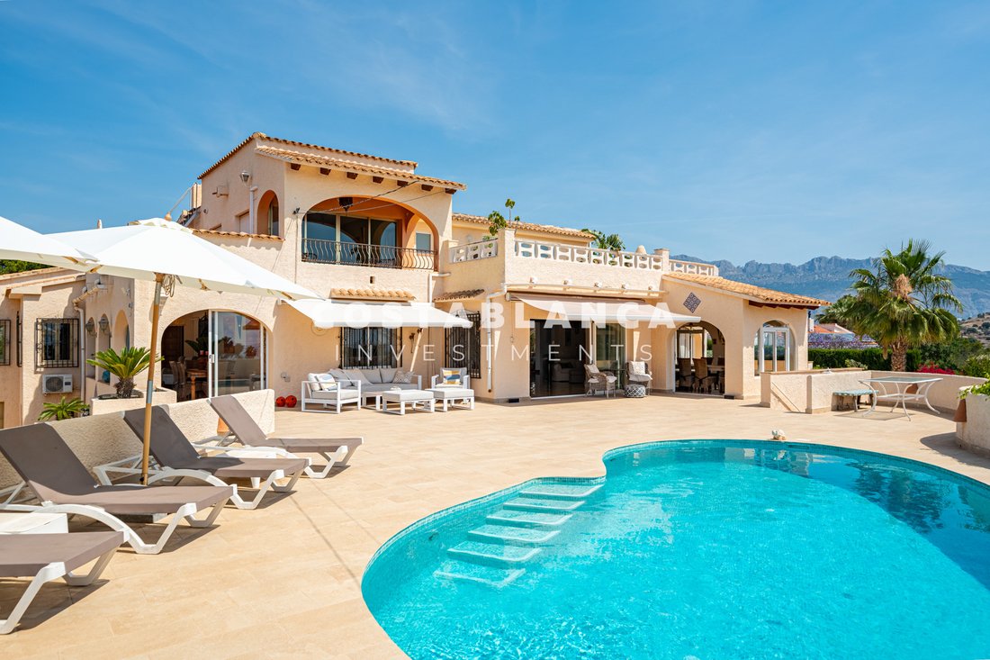 Villa in Altea, Valencian Community, Spain 1 - 18125316