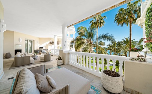 Wohnung in Estepona, Andalusien, Spanien 1