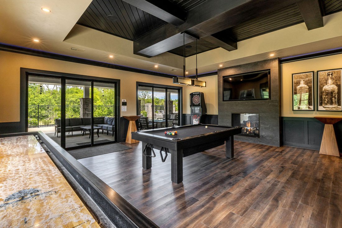 Condo in Lannon, Wisconsin, United States 2 - 18125392