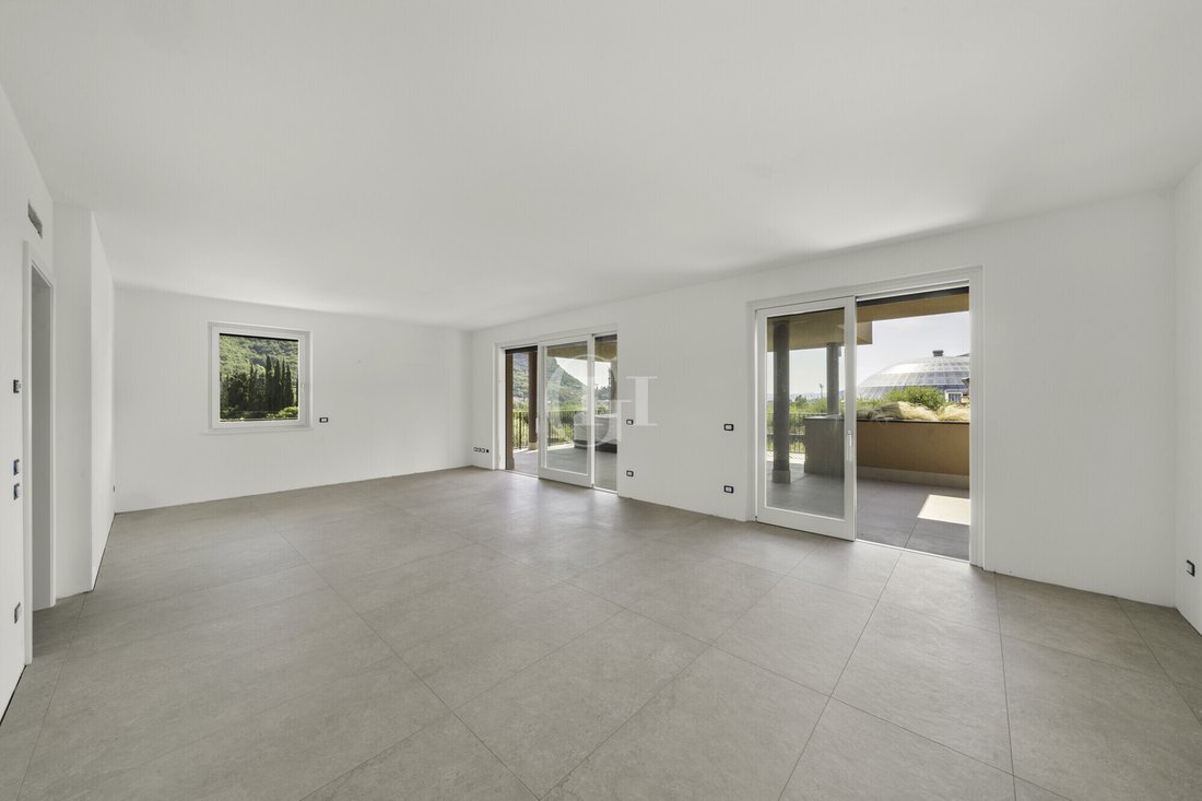 House in Garda, Veneto, Italy 5 - 16548831