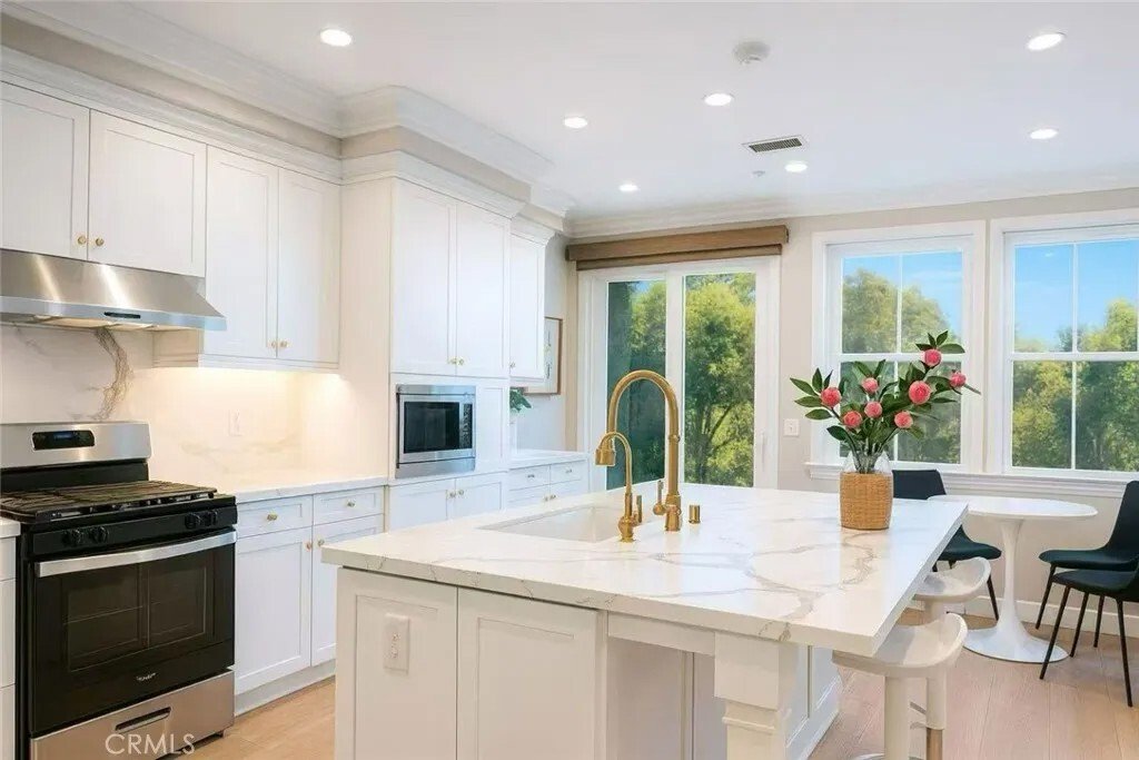 Townhouse in Irvine, California, United States 2 - 18125349