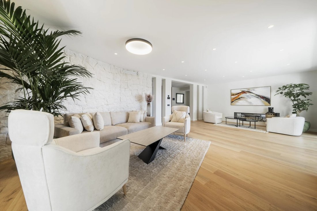 Villa in Marbella, Andalusia, Spain 3 - 18125039