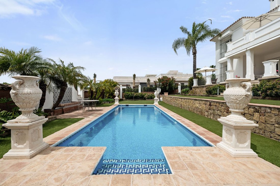 Villa in Marbella, Andalusia, Spain 2 - 18125444