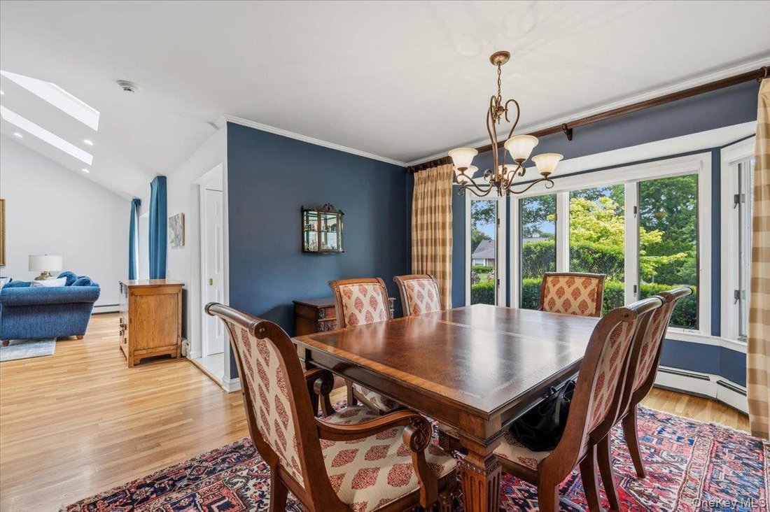 House in Jericho, New York, United States 5 - 18125426