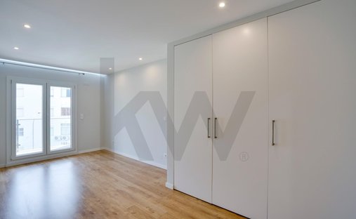 Apartment in Carnaxide e Queijas, Lisbon, Portugal 1
