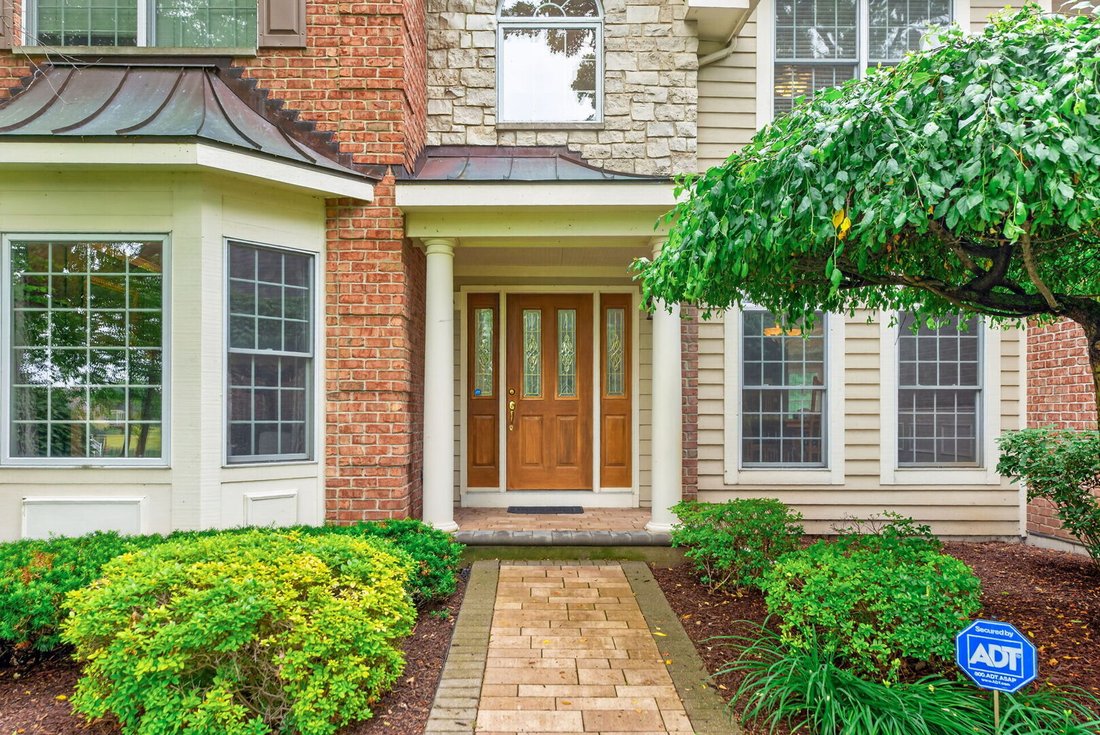House in McHenry, Illinois, United States 2 - 18125368