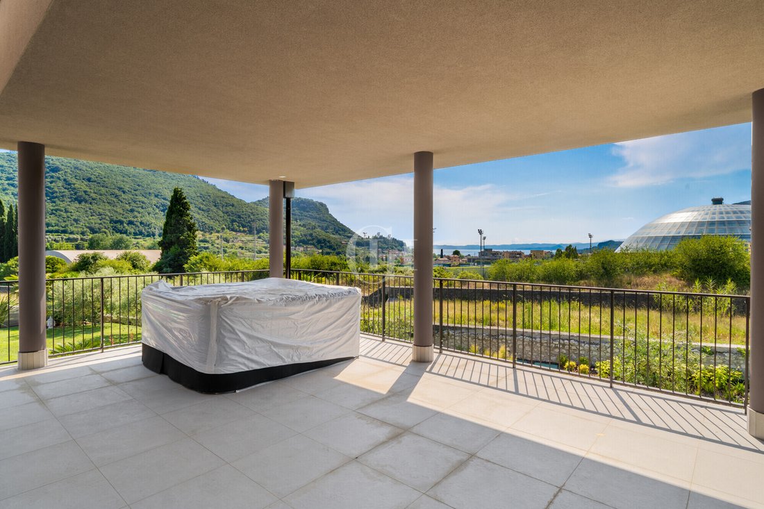 House in Garda, Veneto, Italy 1 - 16548831