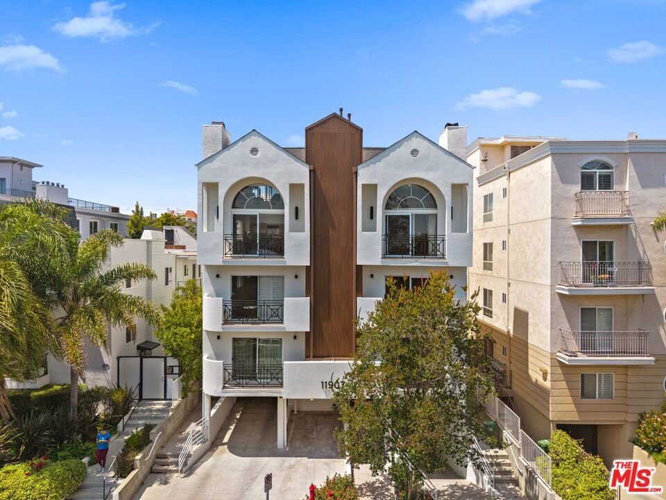 Condo in Los Angeles, California, United States 5 - 17961084