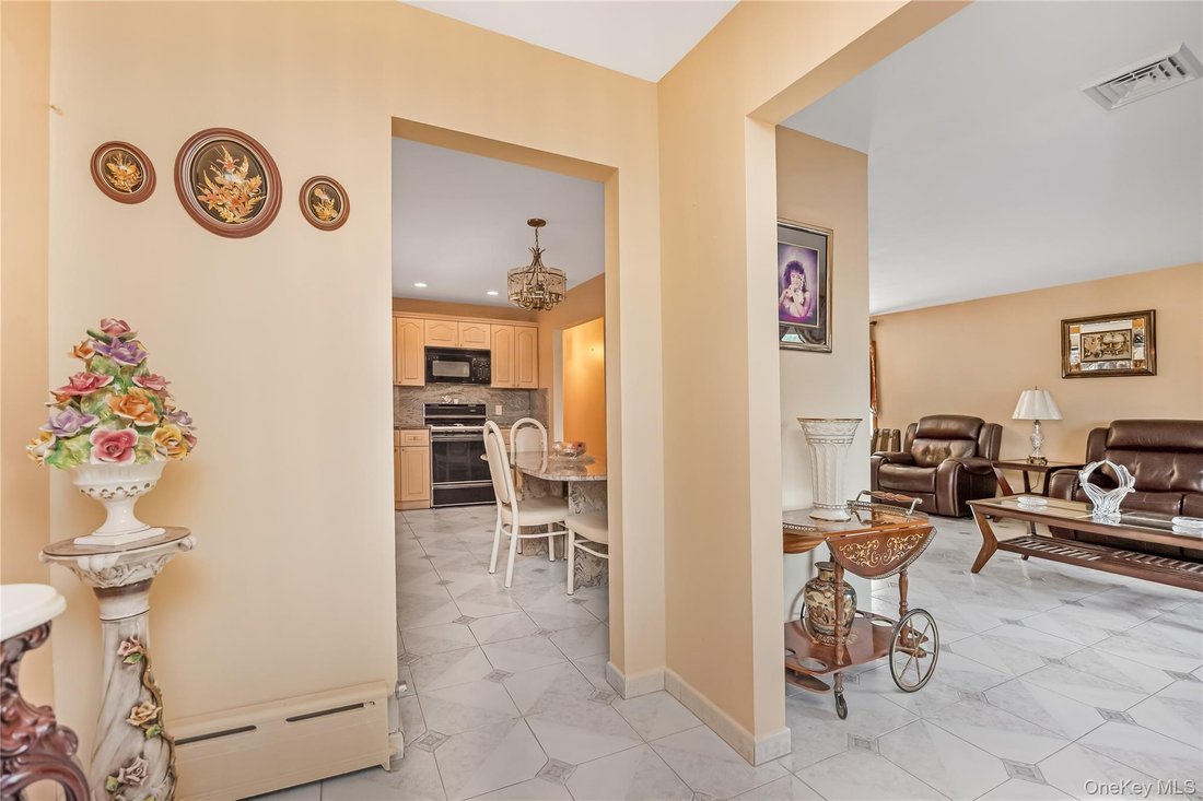 House in New York, New York, United States 5 - 18125425