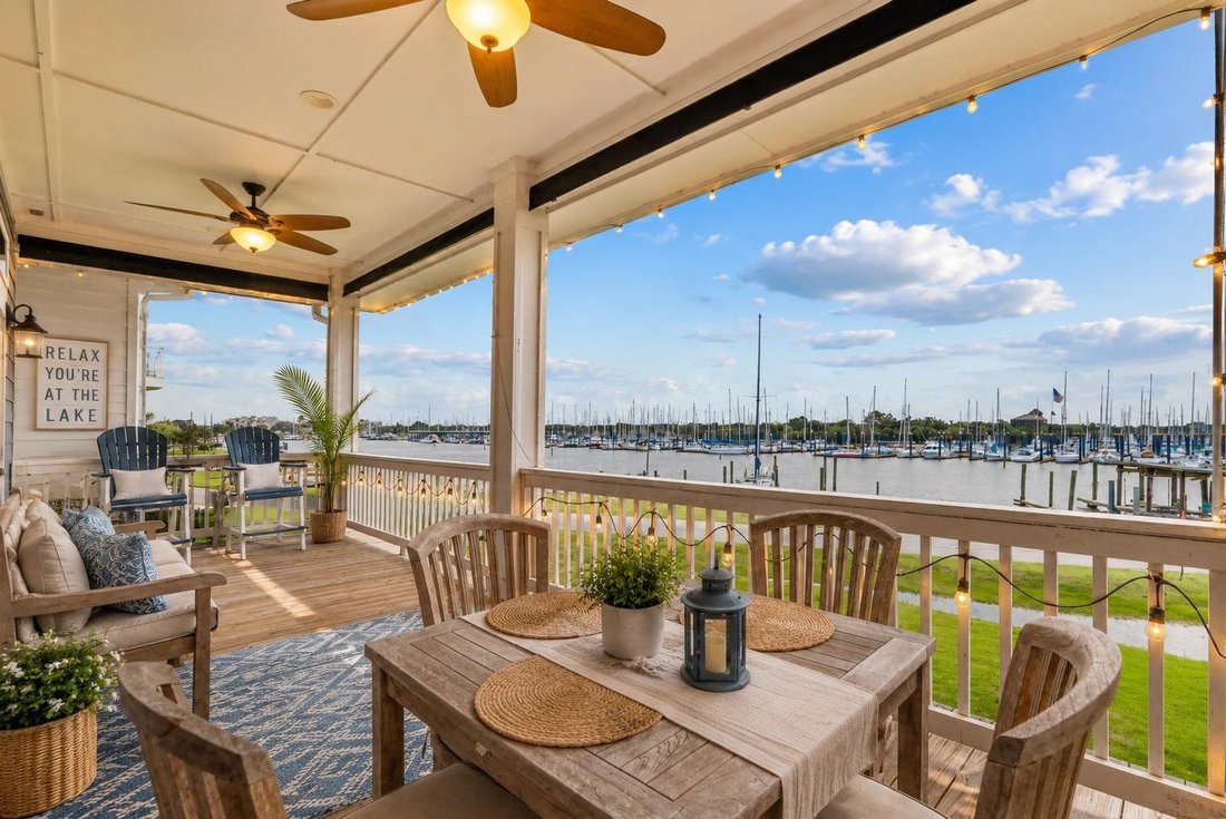 House in Clear Lake Shores, Texas, United States 2 - 18125282