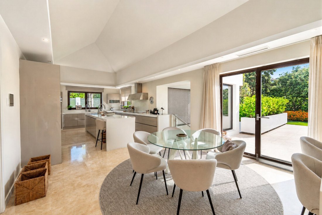 Villa in La Zagaleta, Benahavis, Andalusia 5 - 18125210