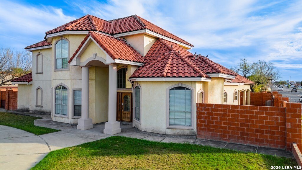 House in Eagle Pass, Texas, United States 3 - 18125518