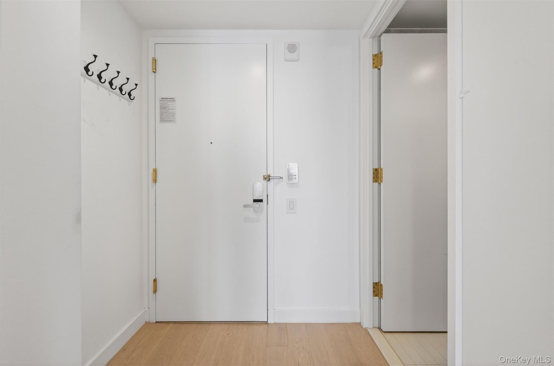 Condo in New York, New York, United States 3 - 18125033