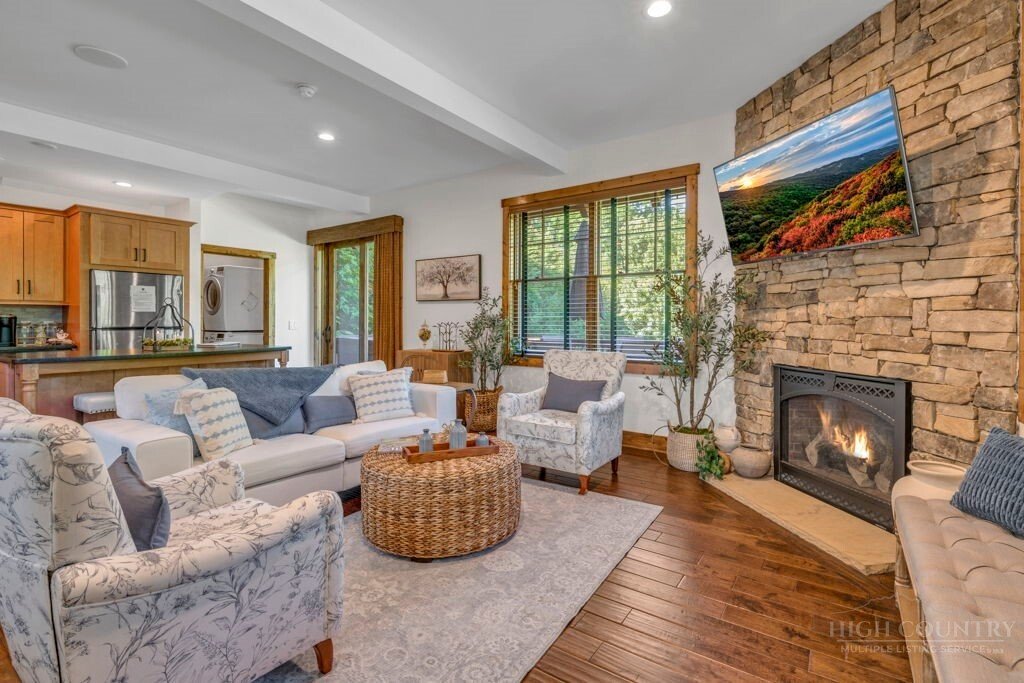 Townhouse in Banner Elk, North Carolina, United States 3 - 18125103