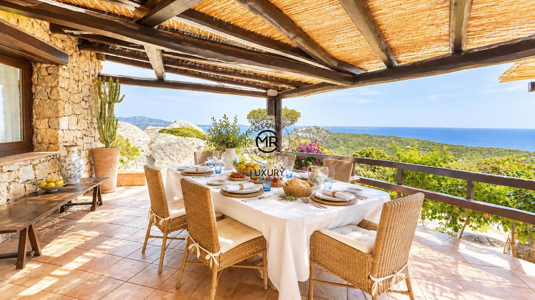 Villa in Rudalza, Olbia, Italy 5 - 17039953