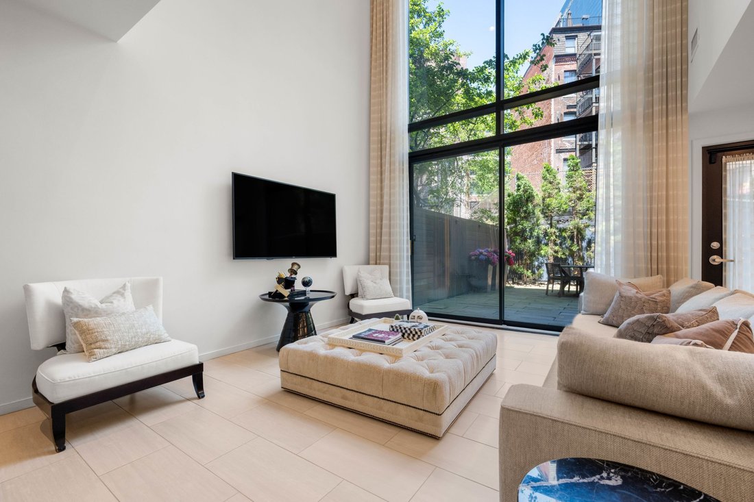 Condo in Boston, Massachusetts, United States 2 - 18125962