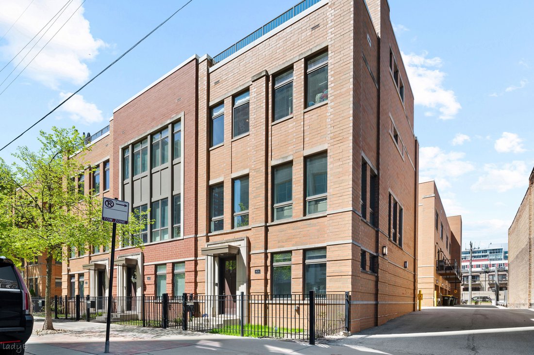 House in Chicago, Illinois, United States 1 - 18125847