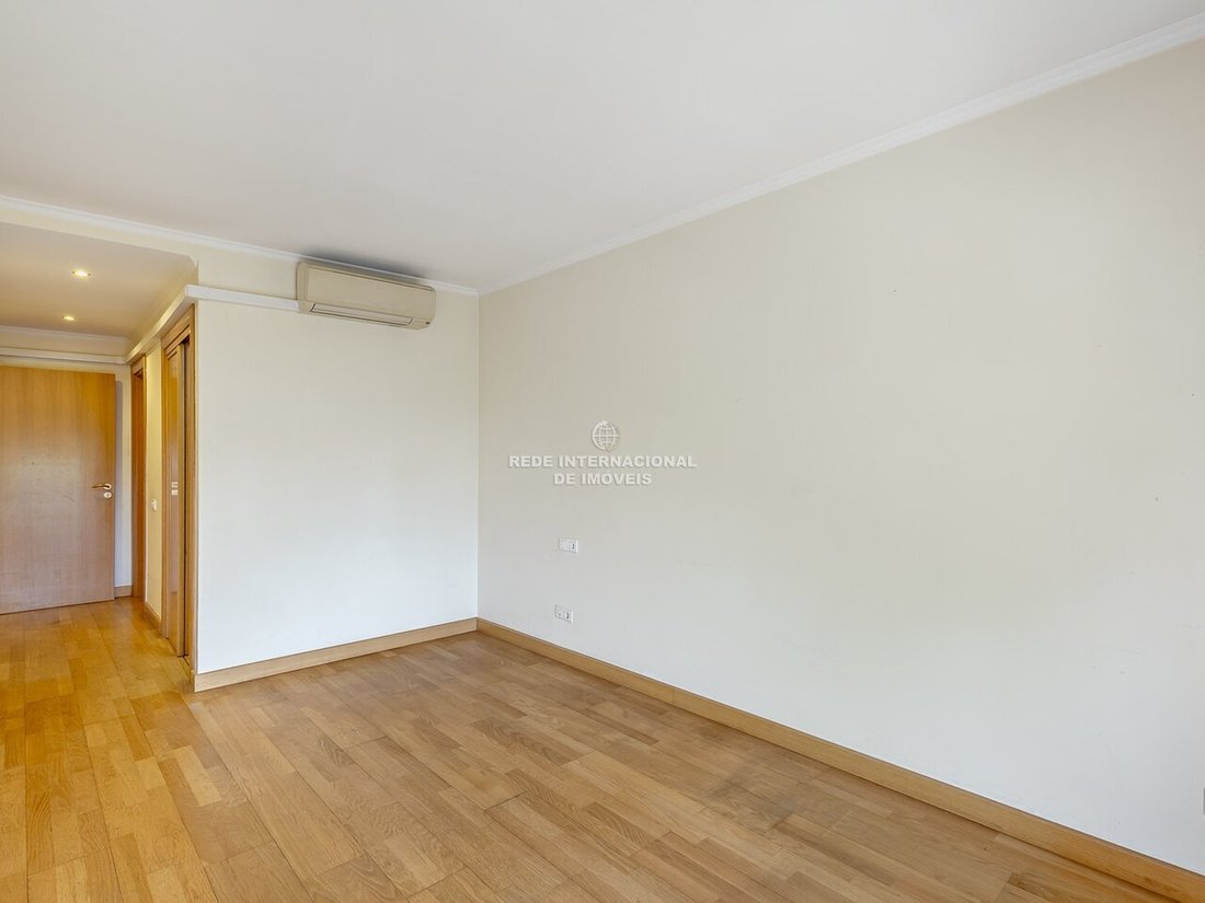 Apartment in Campolide, Lisbon, Portugal 4 - 18126416