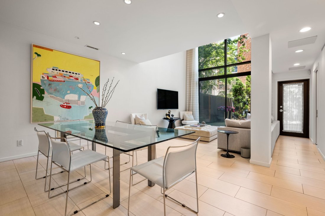 Condo in Boston, Massachusetts, United States 3 - 18125962