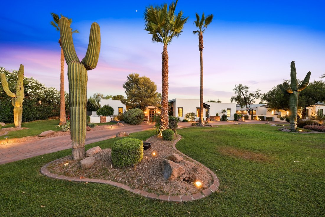 Paradise Valley, Arizona, United States 5 - 18125697