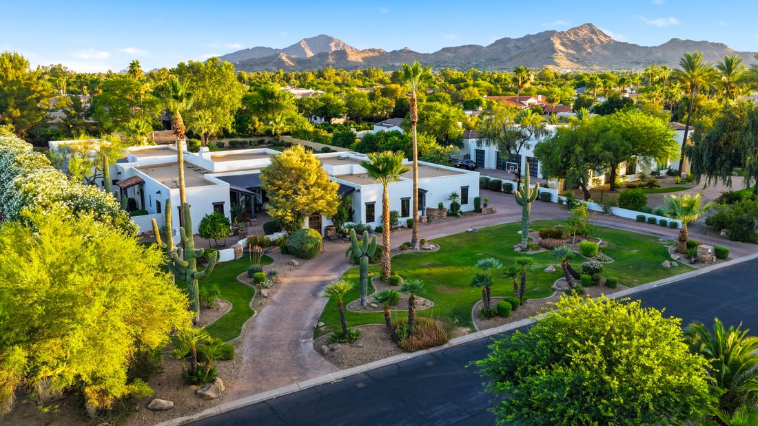 Paradise Valley, Arizona, United States 2 - 18125697