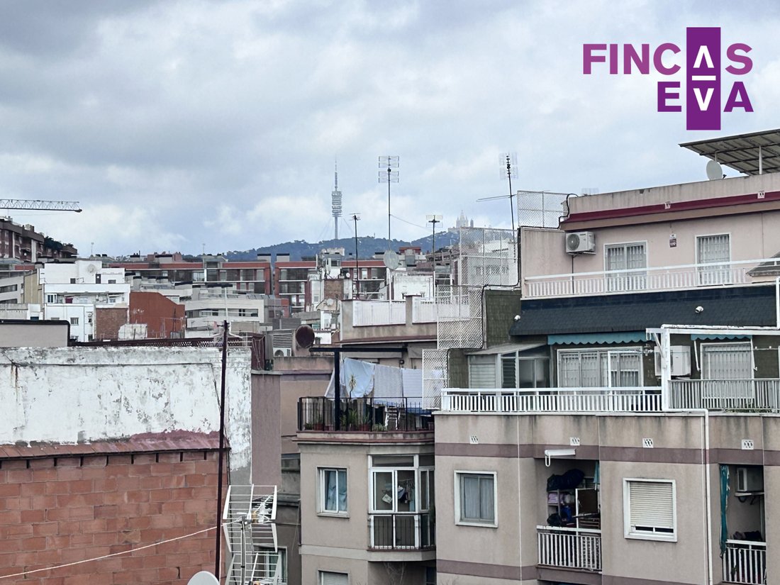 Apartment in l'Hospitalet de Llobregat, Catalonia, Spain 1 - 18125780