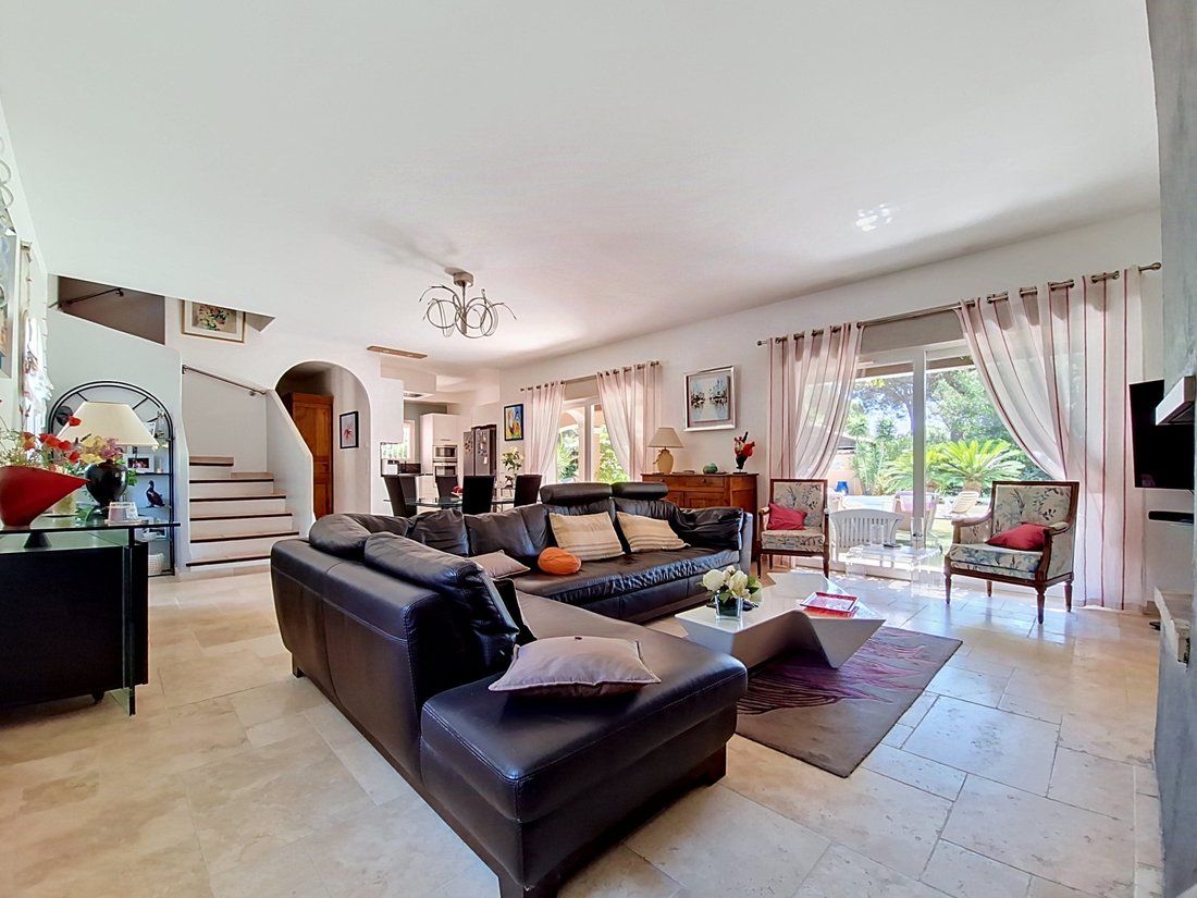 Villa in Le Dramont-Agay-Anthéor-Le Trayas, Saint-Raphaël, France 5 - 18125714