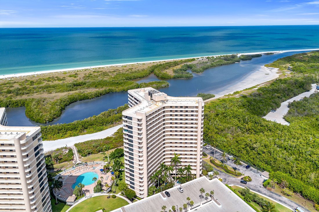 Condo in Marco Island, Florida, United States 2 - 18125845