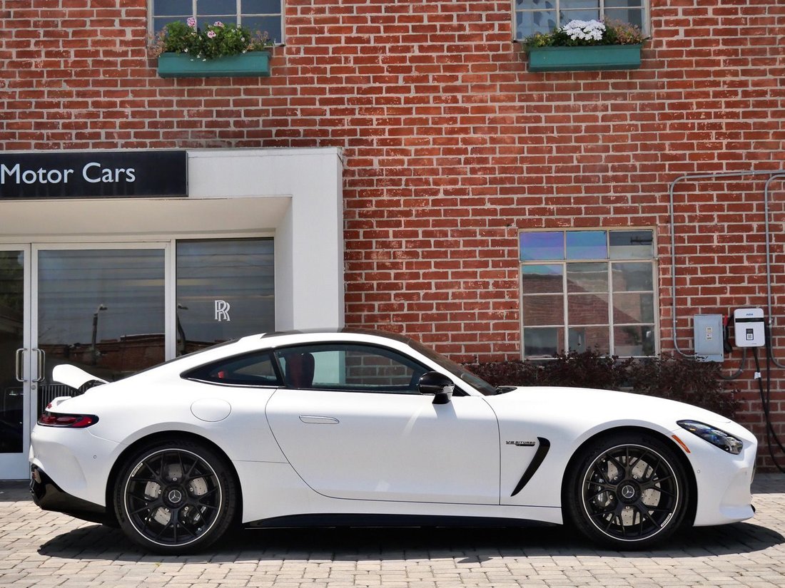 Coupe in Beverly Hills, CA, United States 4 - 18126027