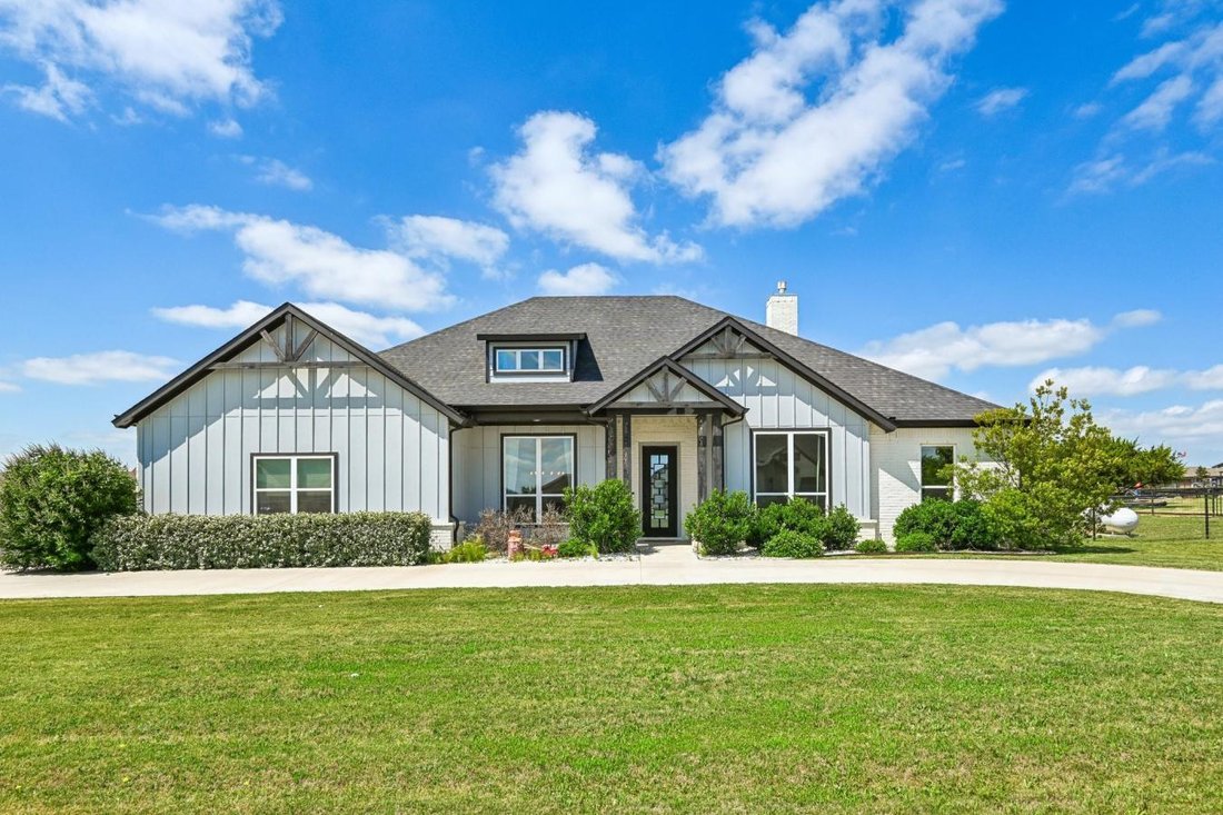 House in Godley, Texas, United States 1 - 18125880