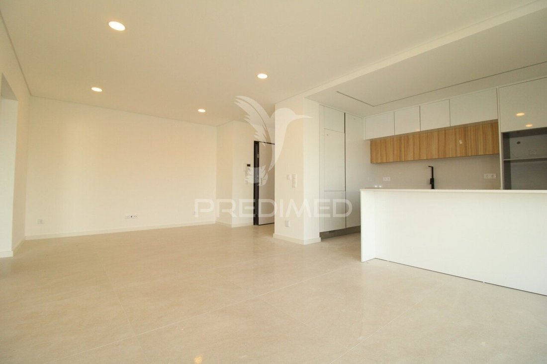 Apartment in Charneca de Caparica e Sobreda, Setubal, Portugal 3 - 18126069