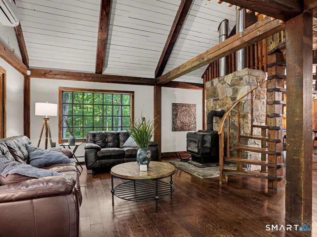 House in Bethel, Connecticut, United States 3 - 18125815