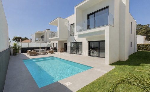 Haus in Aroeira, Charneca de Caparica und Sobreda, Portugal 1