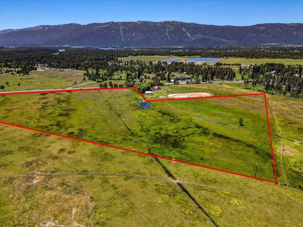 Land in Donnelly, Idaho, United States 2 - 18125856