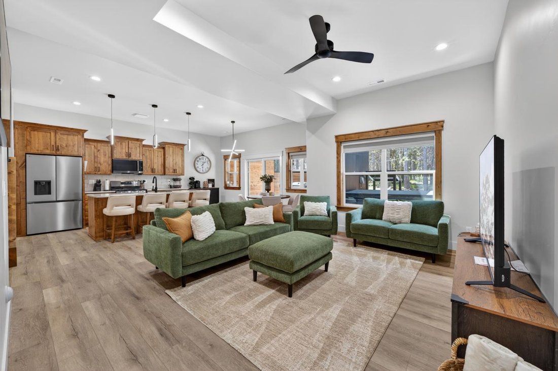 House in Island Park, Idaho, United States 4 - 16580174