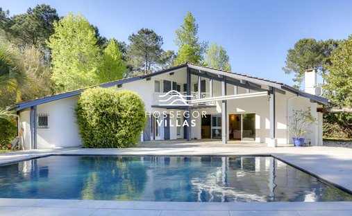 Villa in Seignosse, Nouvelle-Aquitaine, France 1