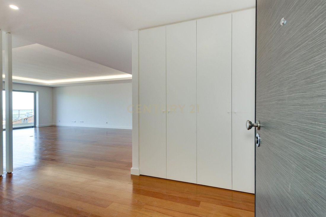 Apartment in Santa Iria de Azoia, Sao Joao da Talha e Bobadela, Lisbon, Portugal 4 - 13410751