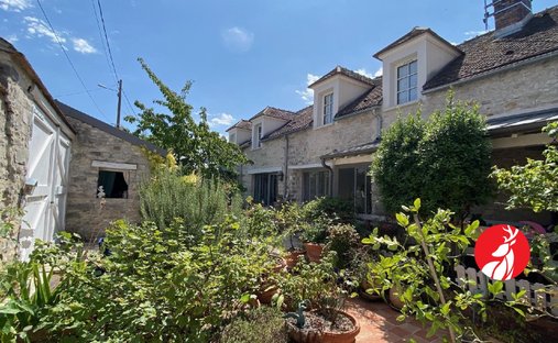 House in Acheres-la-Foret, Ile-de-France, France 1