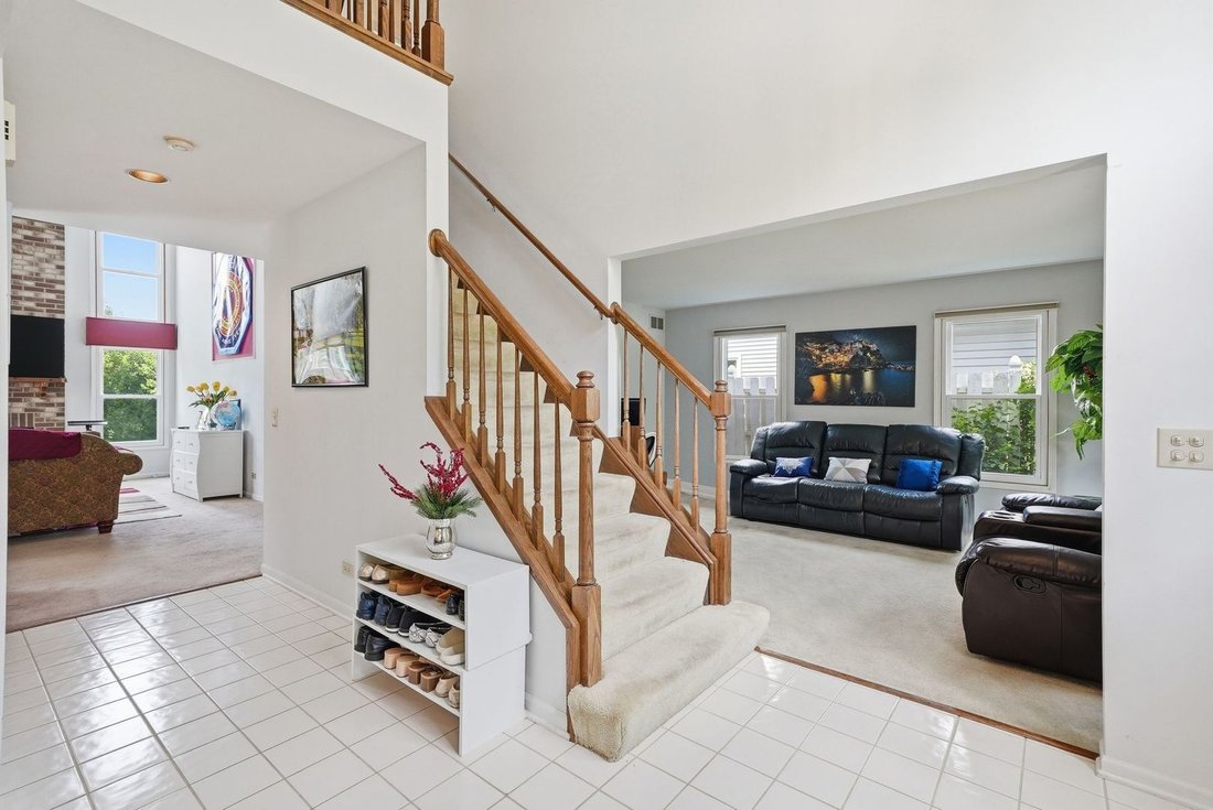 House in Elgin, Illinois, United States 4 - 18125554