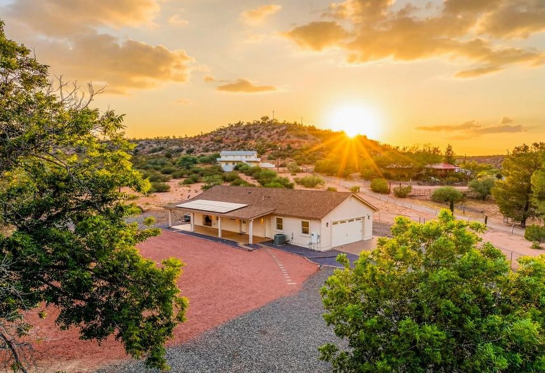 Cornville, Arizona, United States 1 - 18125711